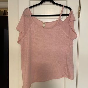 Asymmetrical pink t-shirt